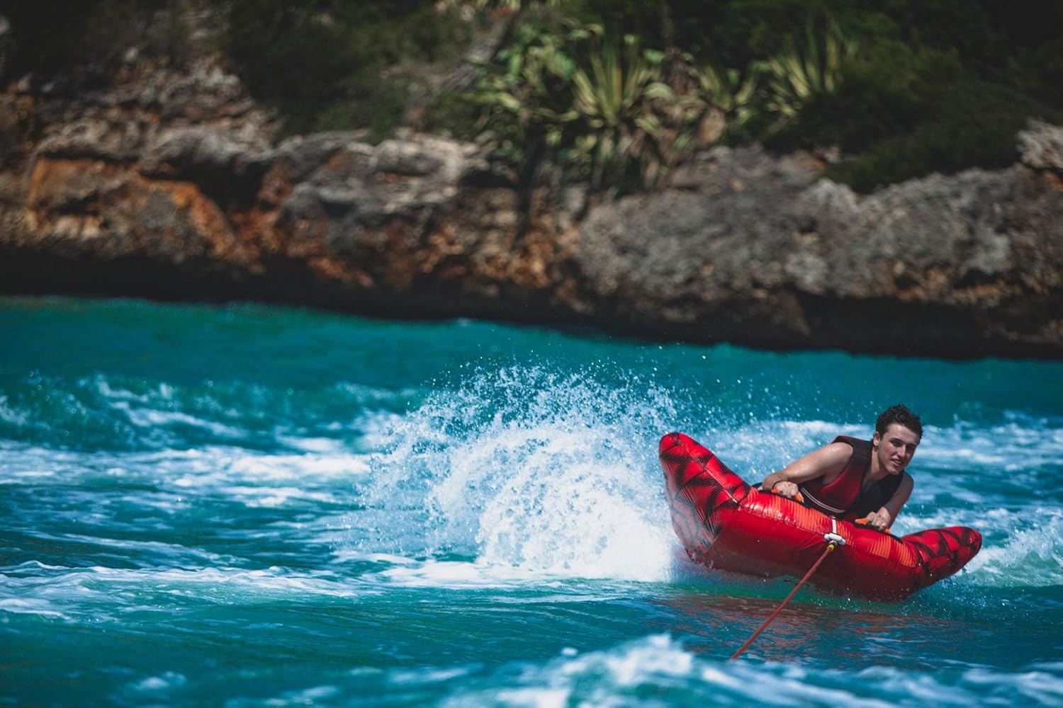 Bouée Tractable Mixte Hydra Rouge 1P 2020 5 Bouée Tractable Mixte Hydra Rouge 1P 2020 – Image 5